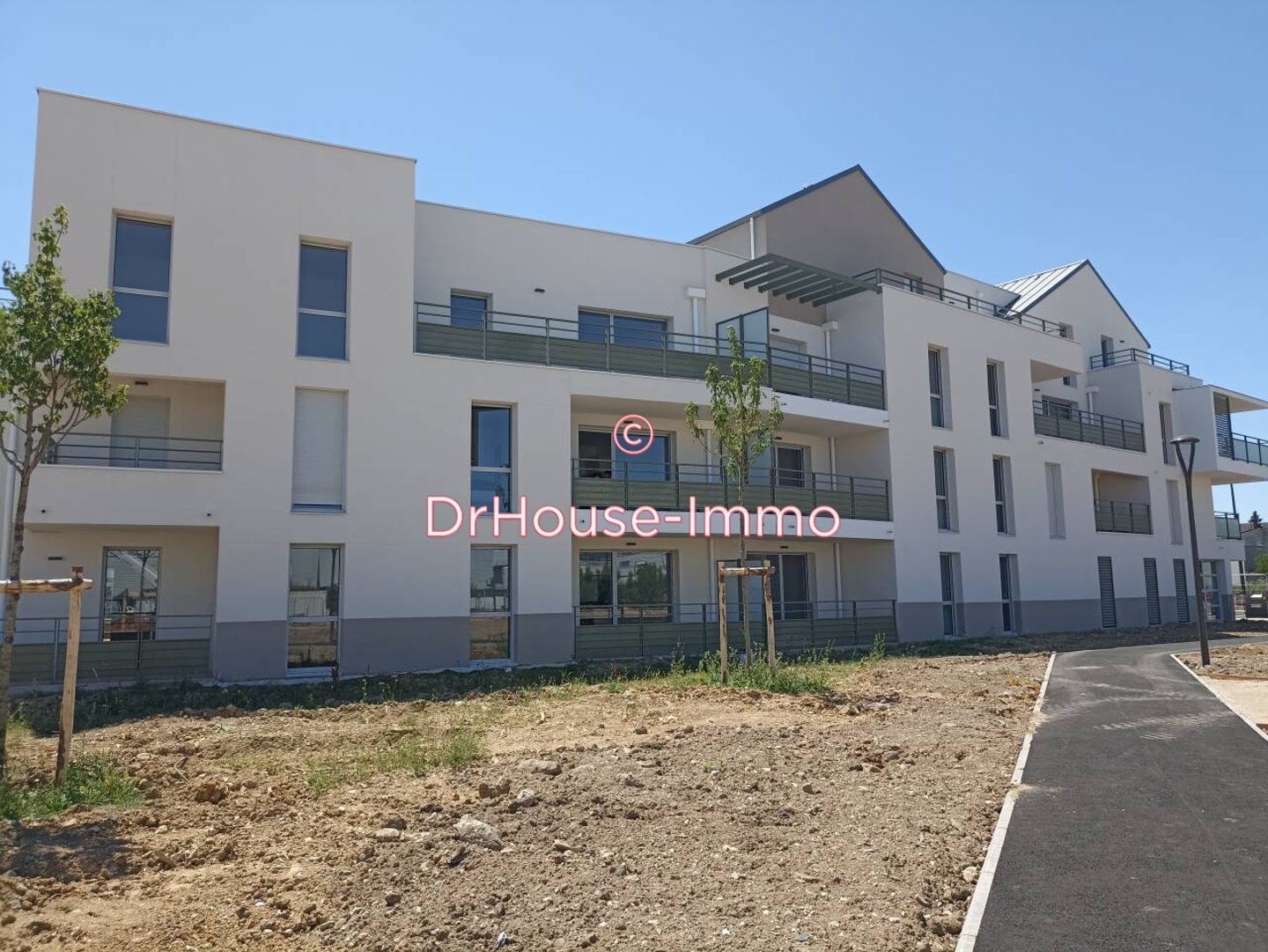 Appartement 4 pièces de 85 m² - Tours (37100)