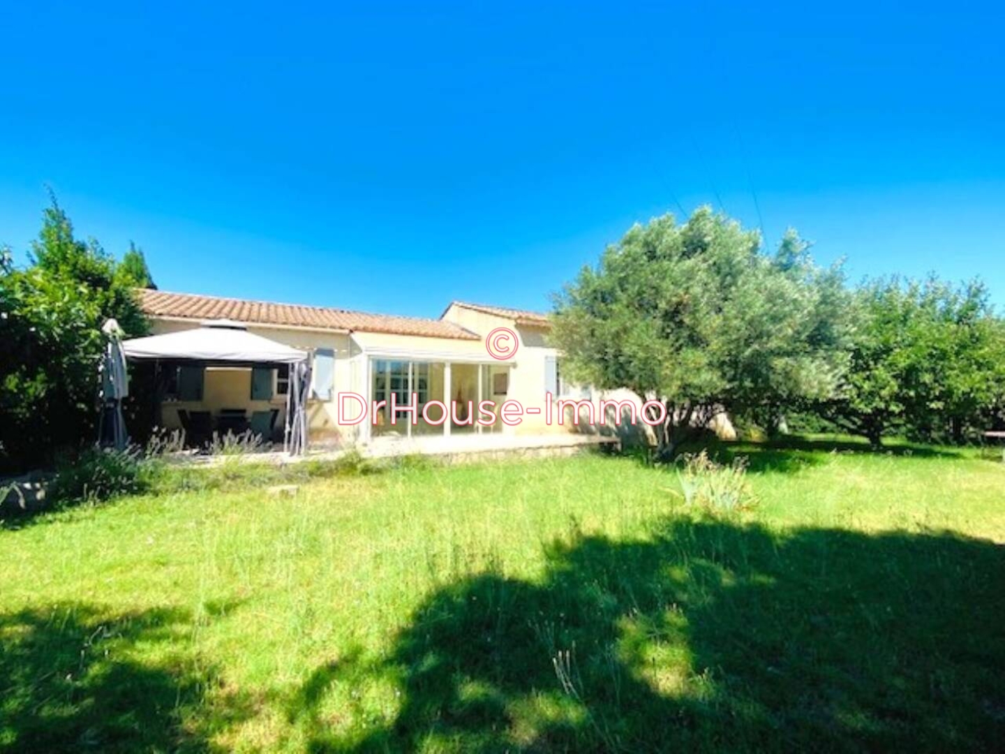 Maison 5 pièces de 135 m² - Uzès (30700)