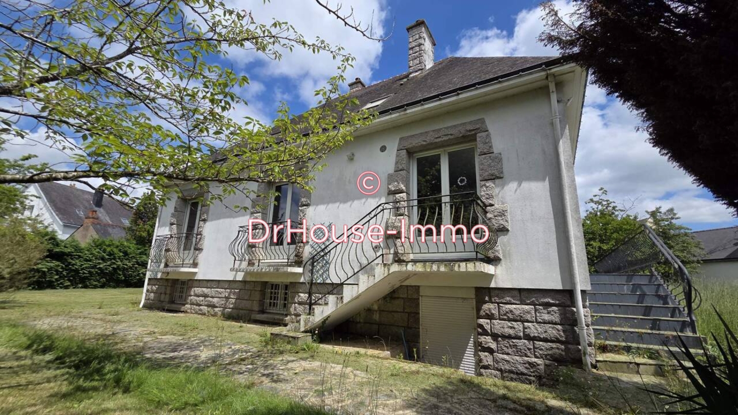 Maison 6 pièces de 161 m² - Pontivy (56300)