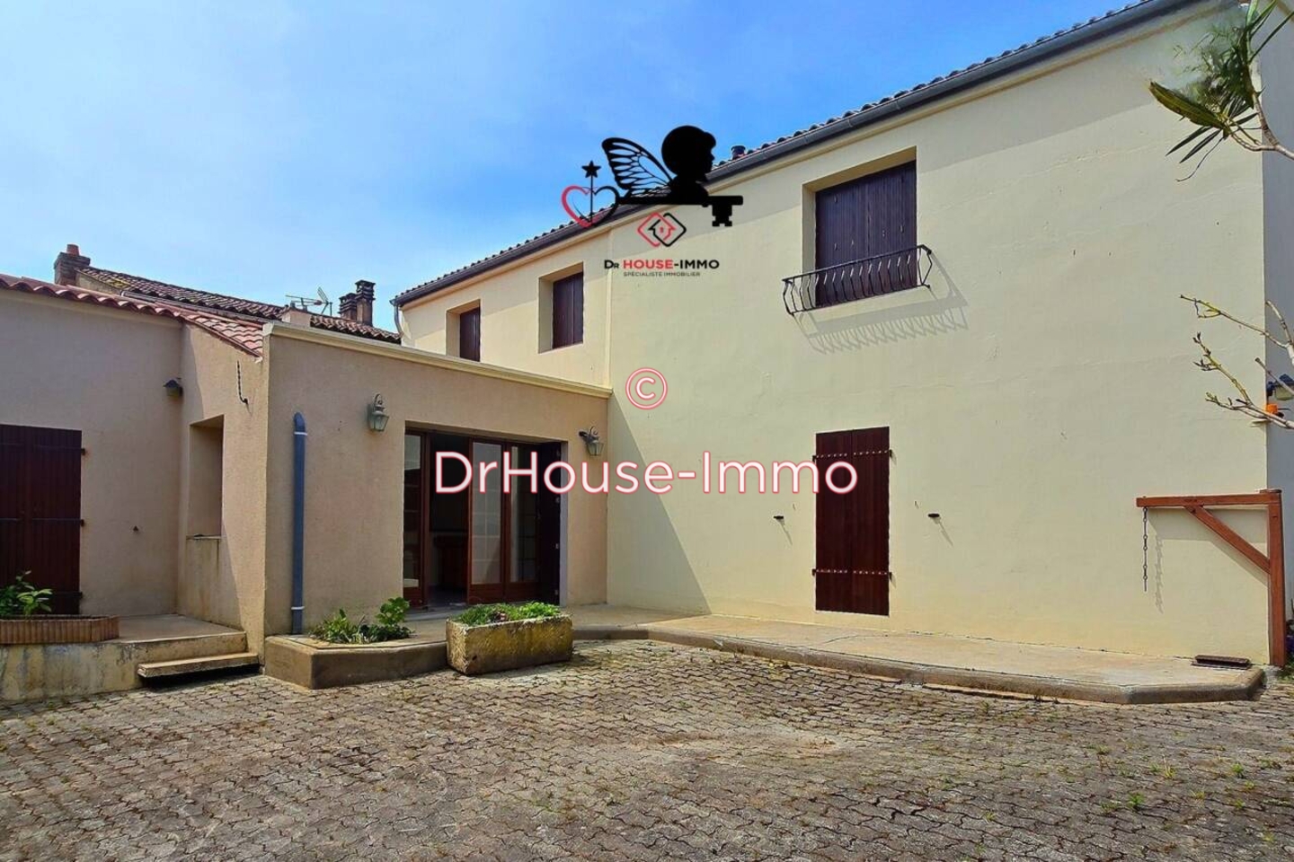 Maison 5 pièces de 177 m² - Chaillé-les-Marais (85450)