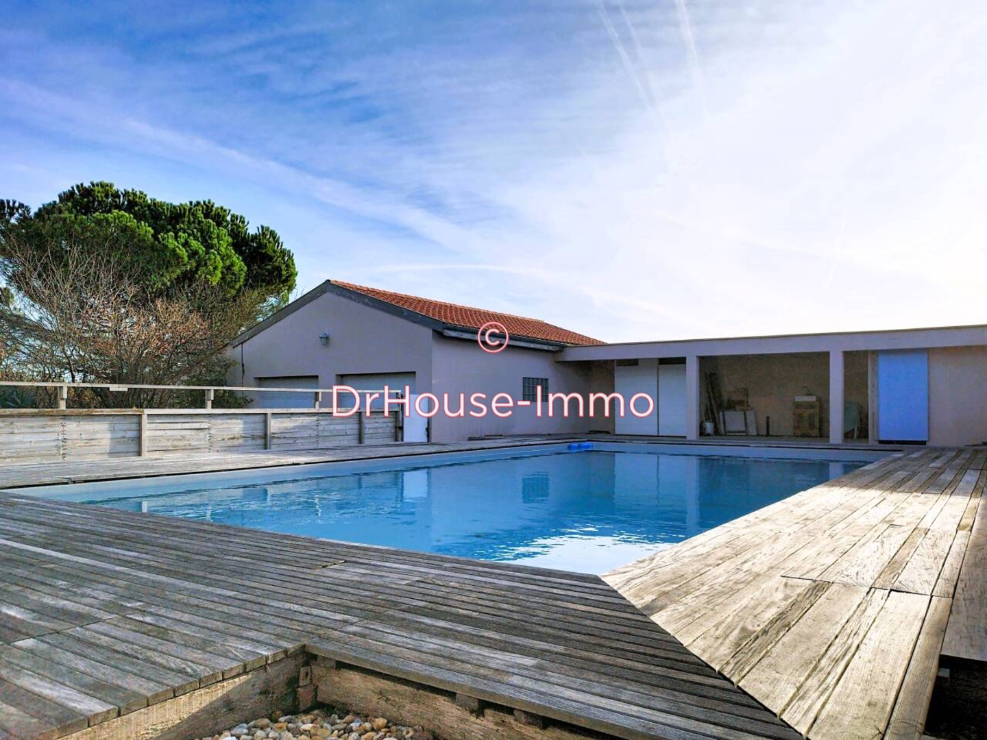 Maison 7 pièces de 171 m² - Saint-Genès-de-Blaye (33390)