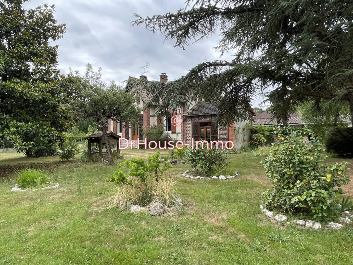 Maison 4 pièces de 128 m² - Choux (45290)