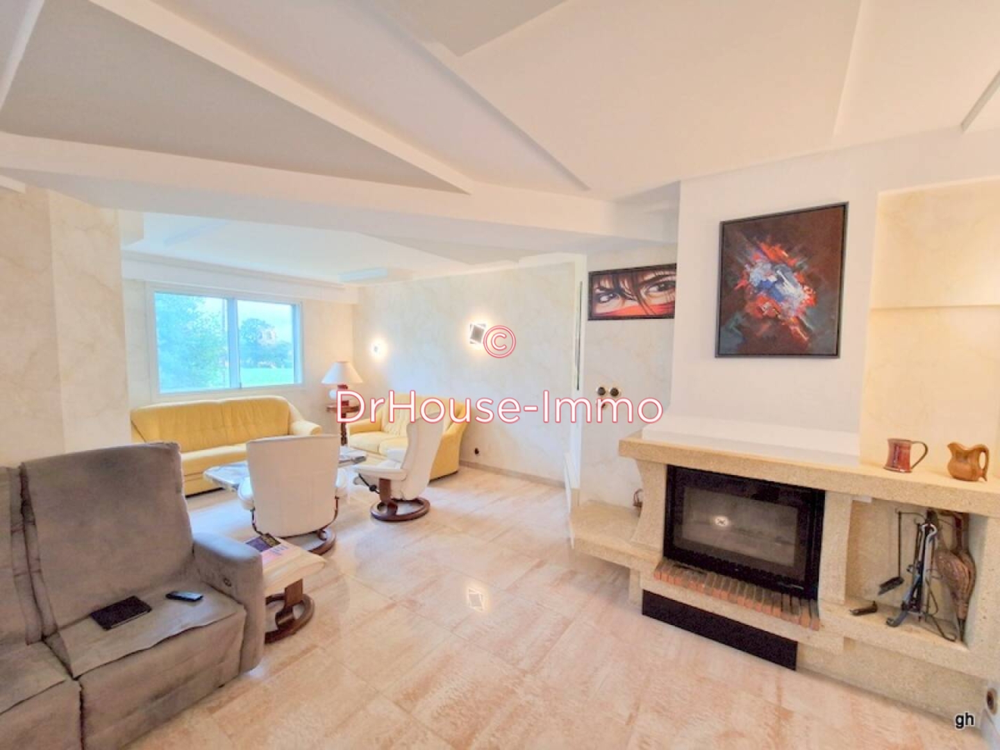 Maison 9 pièces de 210 m² - Saint-Georges-de-Reintembault (35420)