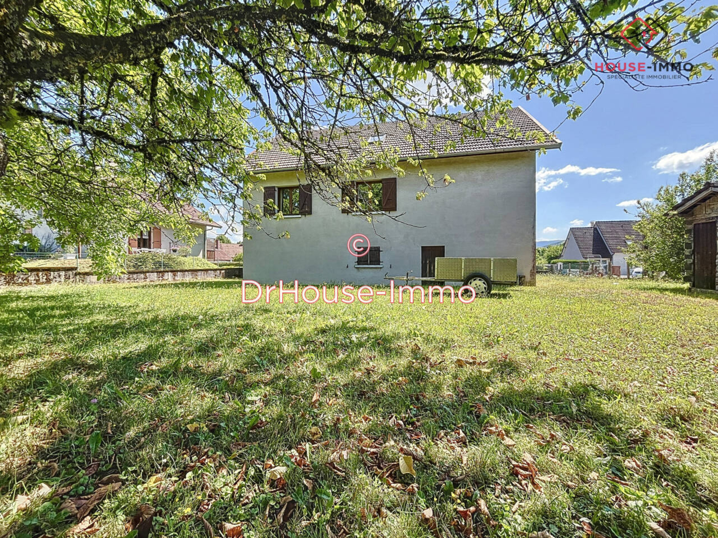 Maison 6 pièces de 139 m² - Clairvaux-les-Lacs (39130)