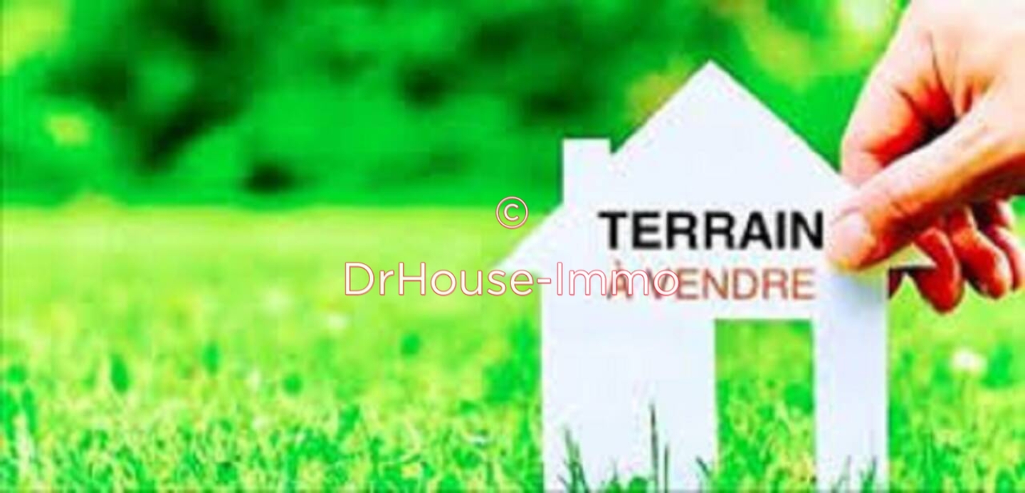 Terrain de 1 062 m² - Auffay (76720)