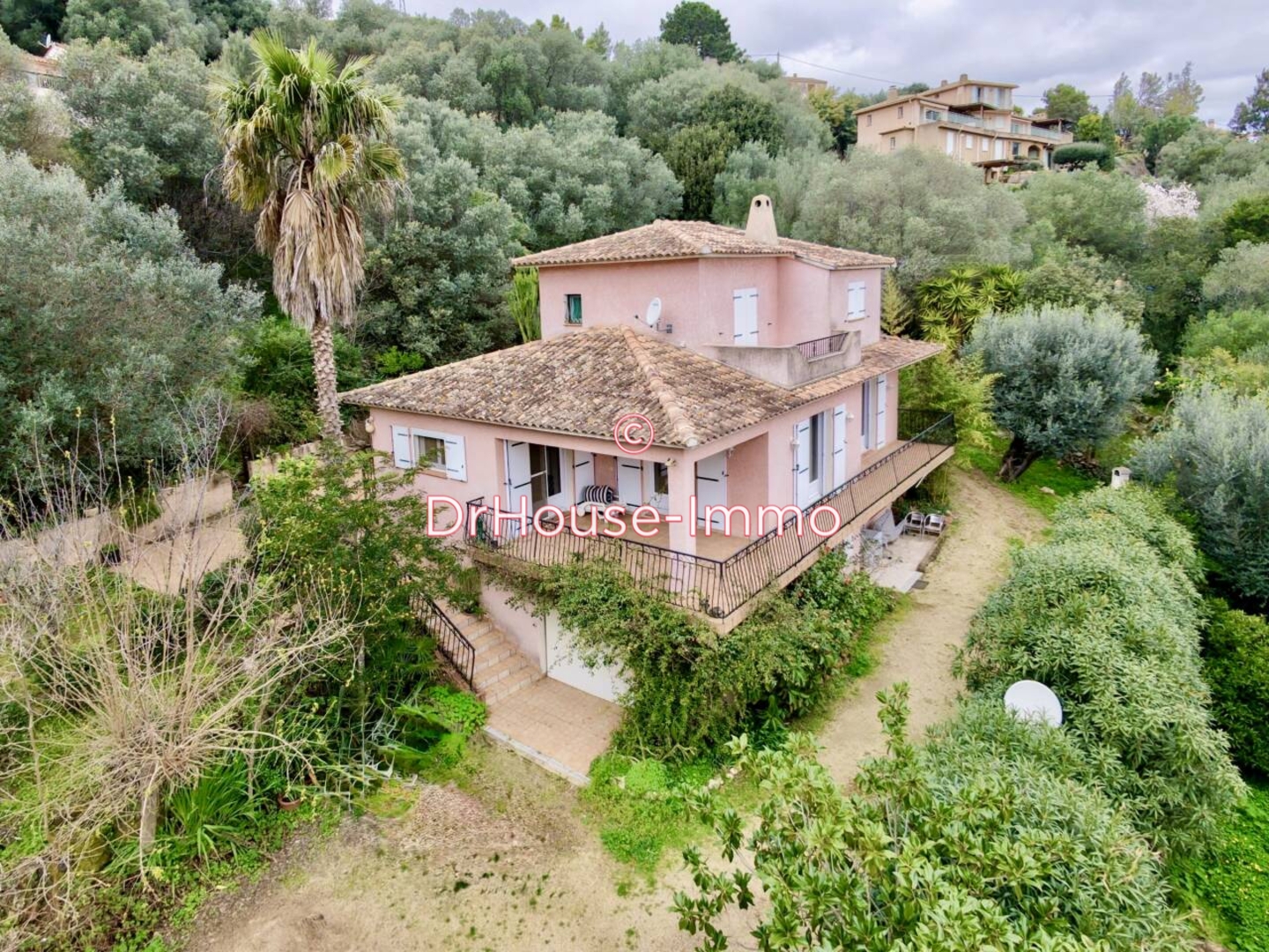 Maison 6 pièces de 150 m² - Porto-Vecchio (20137)