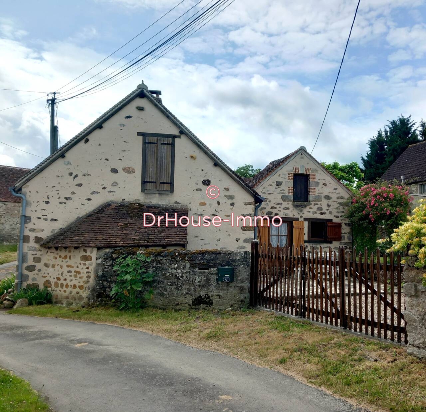 Maison 1 pièce de 40 m² - Lignac (36370)