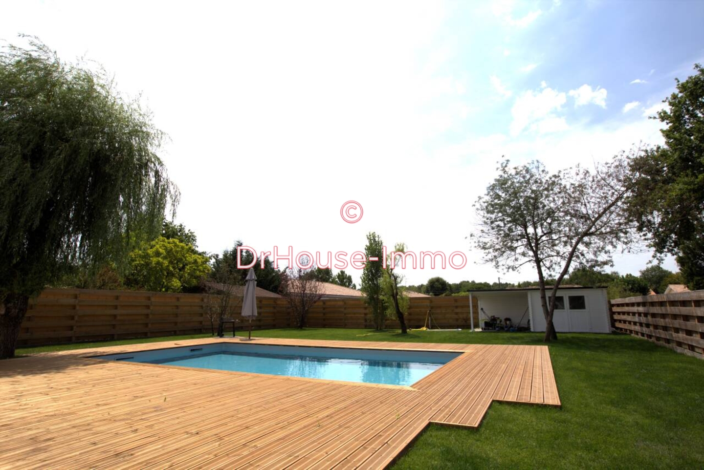 Maison 5 pièces de 215 m² - Saint-Sulpice-et-Cameyrac (33450)