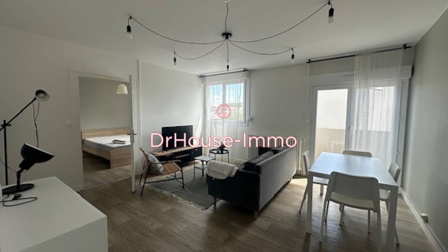 Appartement 2 pièces de 45 m² - Niort (79000)