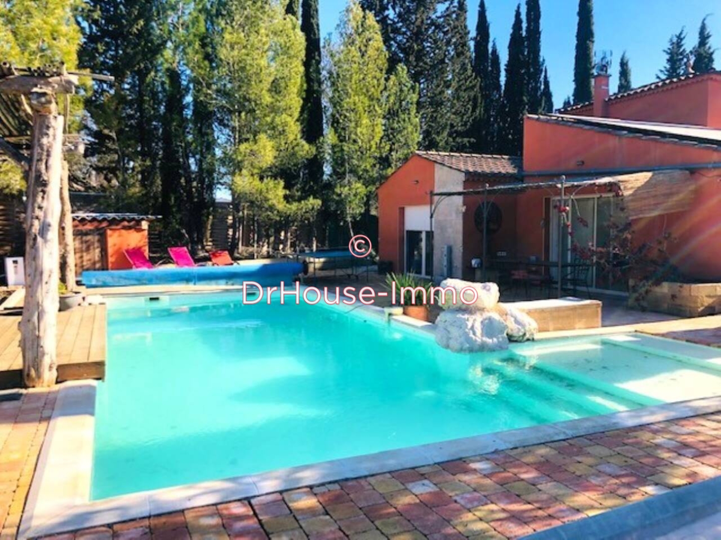 Maison 4 pièces de 120 m² - Uzès (30700)