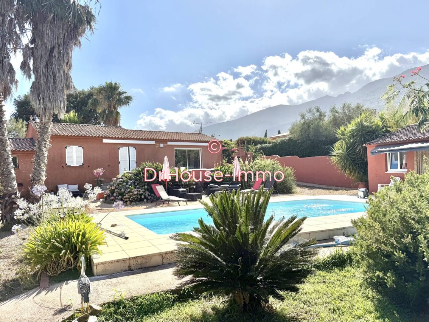 Maison 5 pièces de 125 m² - Porto-Vecchio (20137)