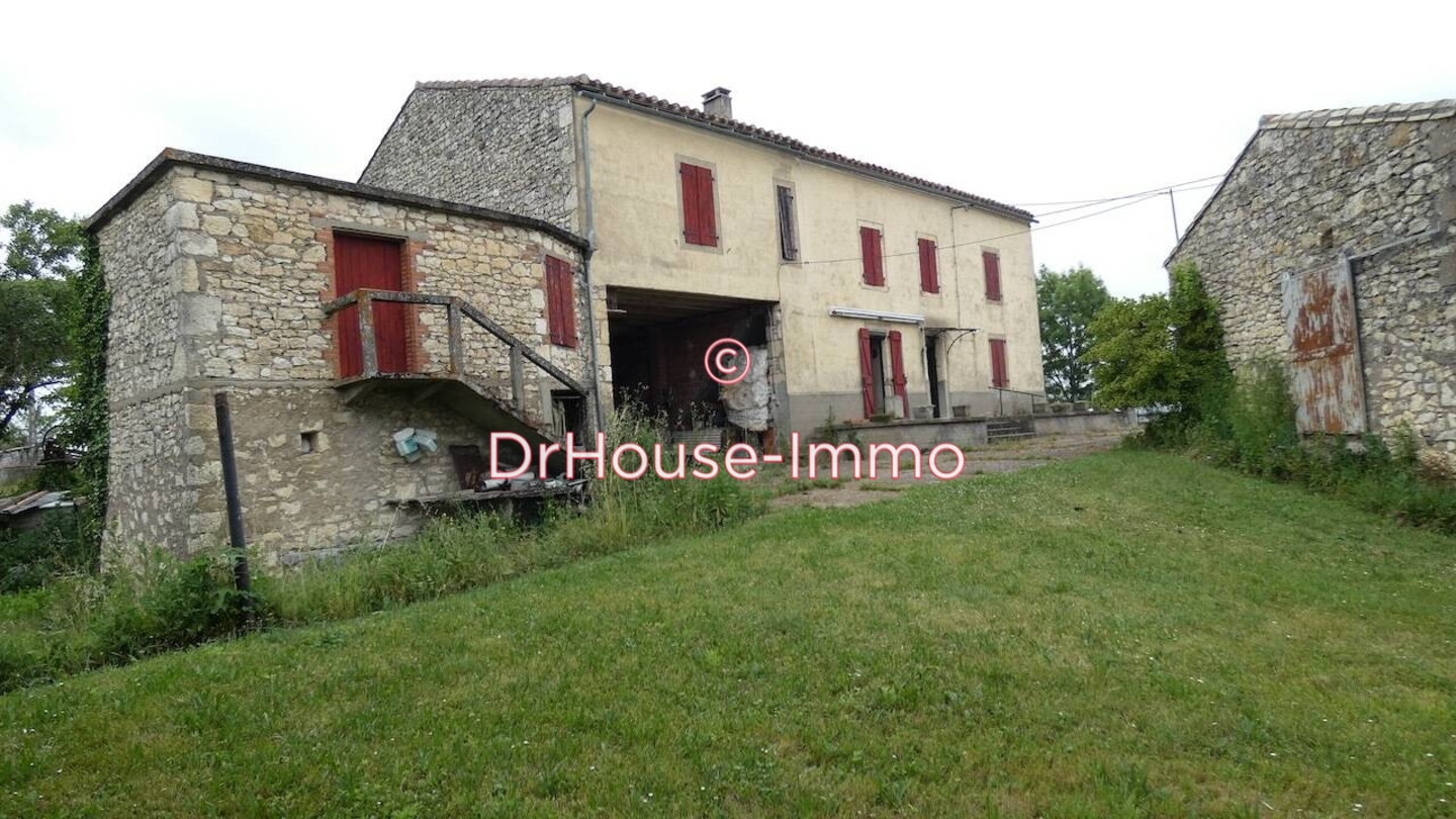 Maison 8 pièces de 150 m² - Frausseilles (81170)