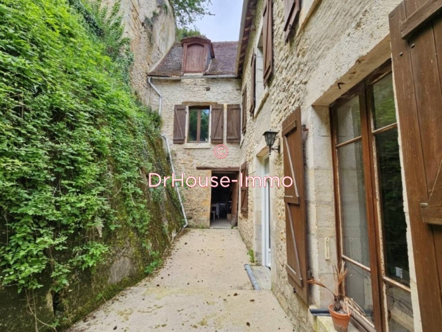 Maison 5 pièces de 132 m² - Le Blanc (36300)