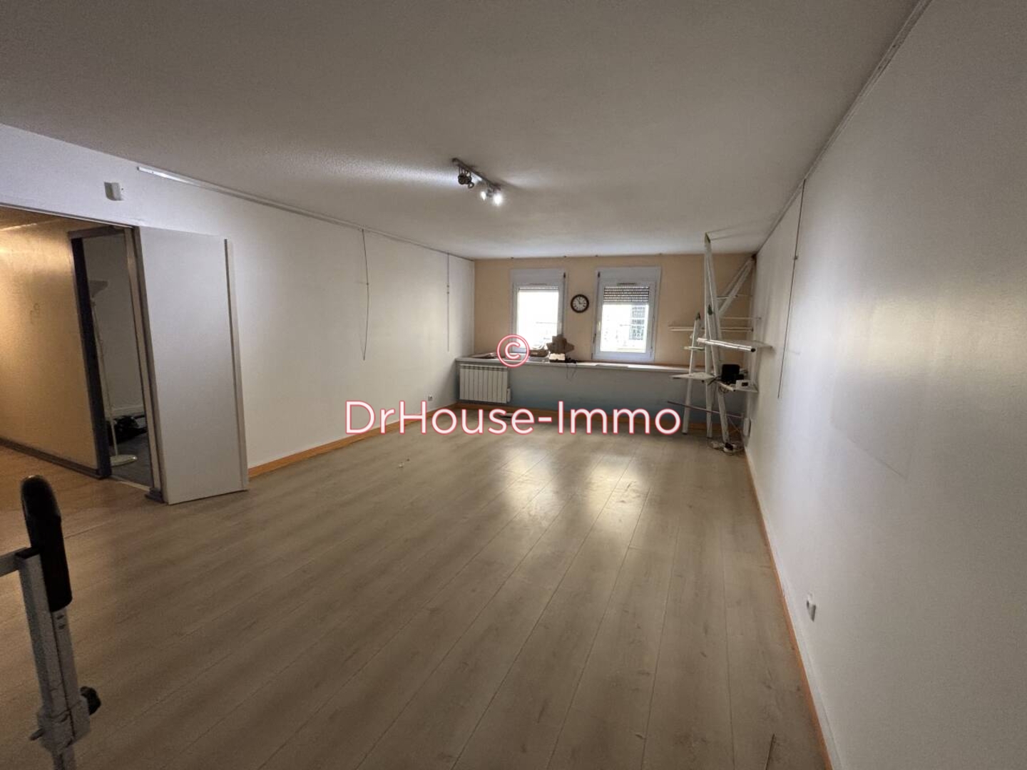 Appartement 3 pièces de 82 m² - Grenoble (38000)