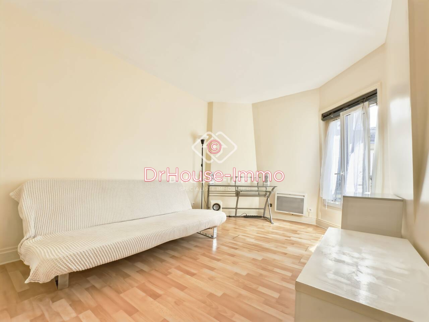 Appartement 1 pièce de 18 m² - Paris (75017)