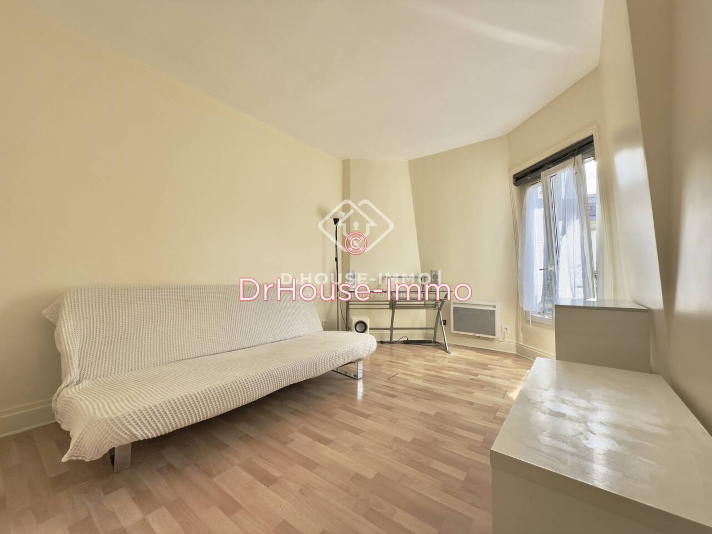 Appartement 1 pièce de 18 m² - Paris (75017)