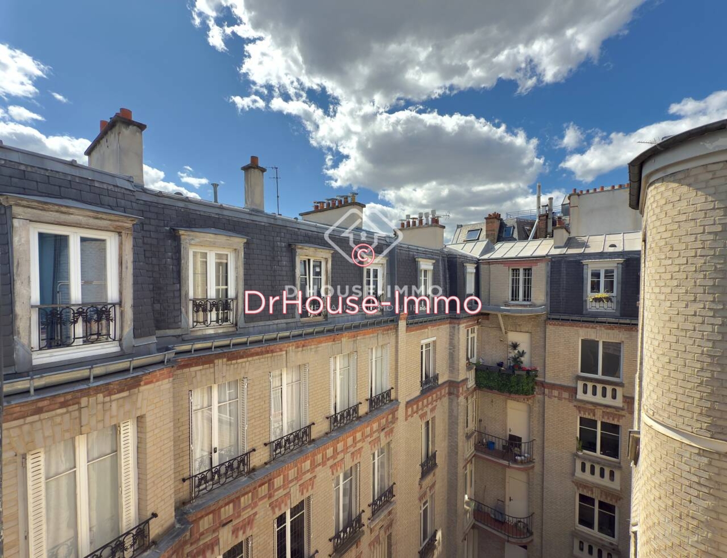 Appartement 1 pièce de 18 m² - Paris (75017)