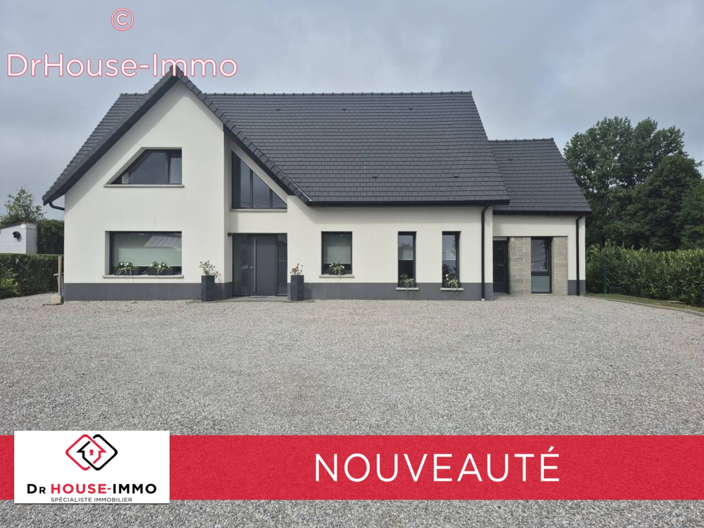 Photo 1 : Vente Maison 10 pièces Radinghem 215 m²