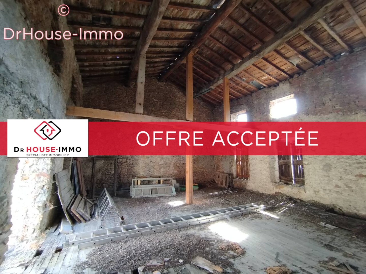 Photo 2 : Vente Grange 1 pièce Sainte-Colombe-sur-l'Hers 200 m²