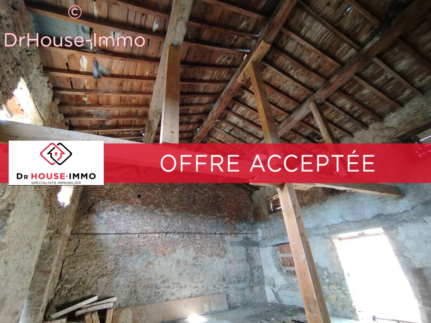 Photo 3 : Vente Grange 1 pièce Sainte-Colombe-sur-l'Hers 200 m²