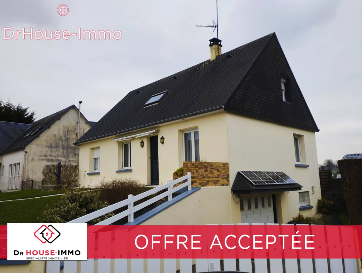 Photo 1 : Vente Maison 5 pièces Saint-Cyr-du-Bailleul 115 m²