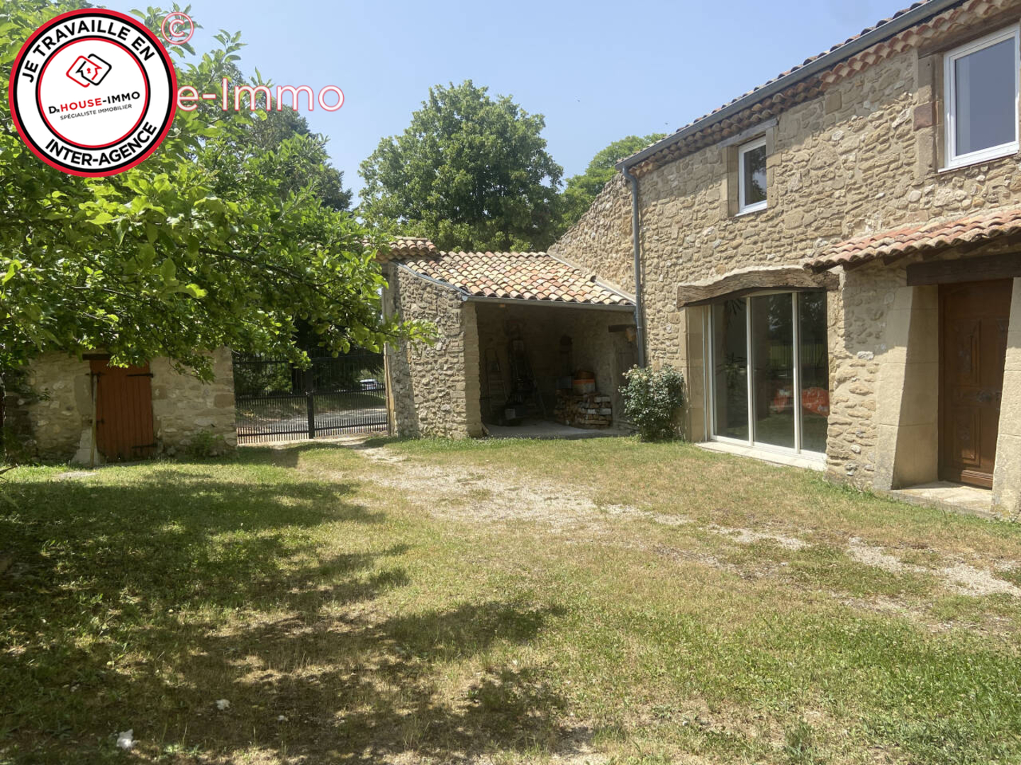 Photo 2 : Vente Maison 14 pièces La Baume-Cornillane 436 m²