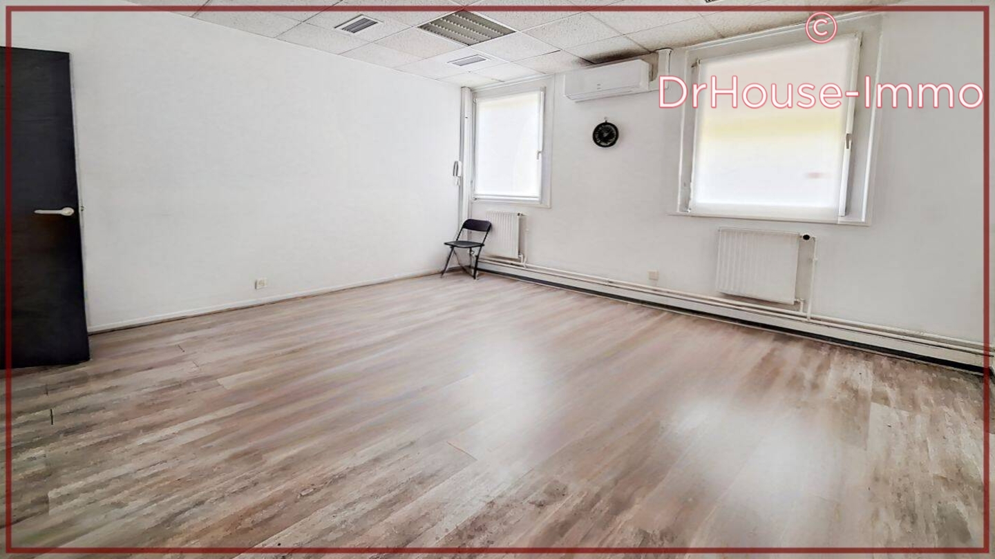 Photo 3 : Location Bureau 1 pièce Limas 25 m²