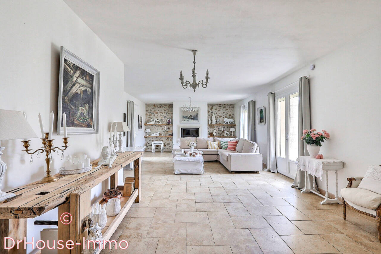 Photo 3 : Vente Maison 11 pièces Alès 290 m²