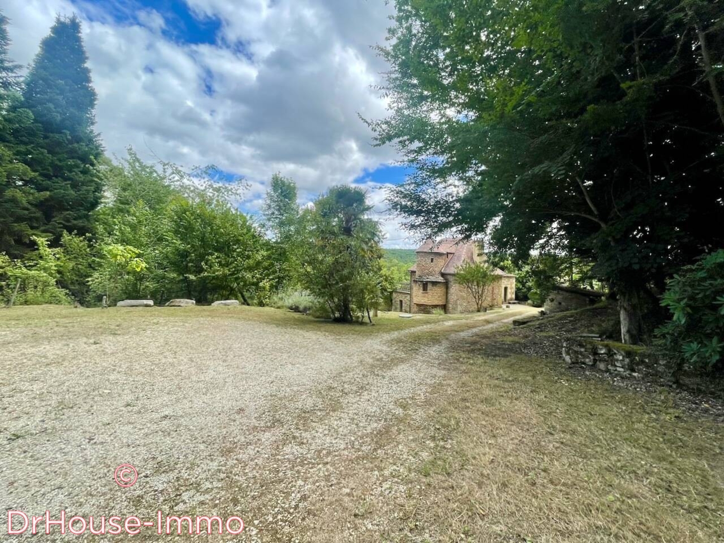 Photo 2 : Vente Maison 5 pièces Plazac 120 m²