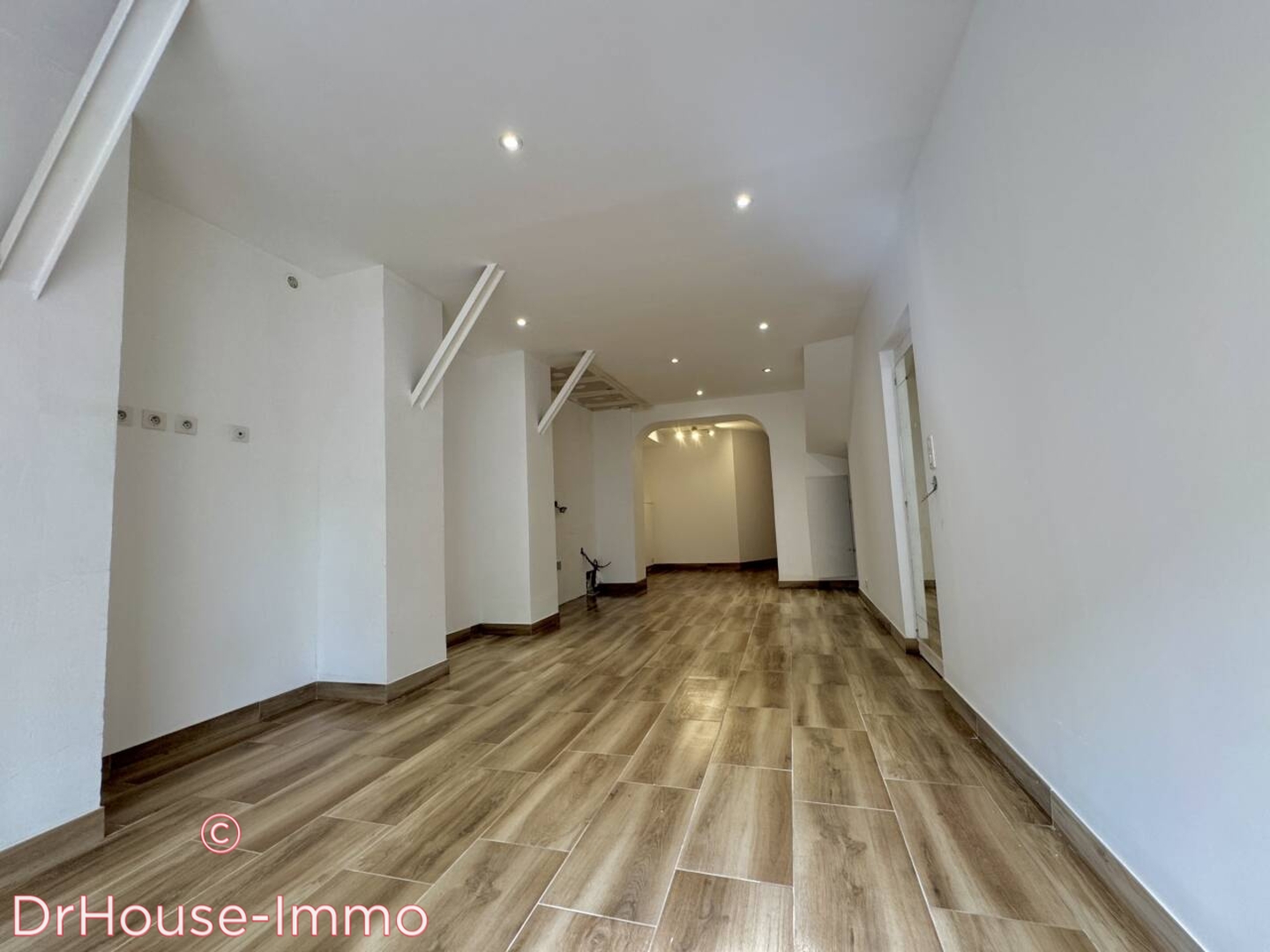 Photo 2 : Vente Appartement 2 pièces Pierrefeu-du-Var 52 m²