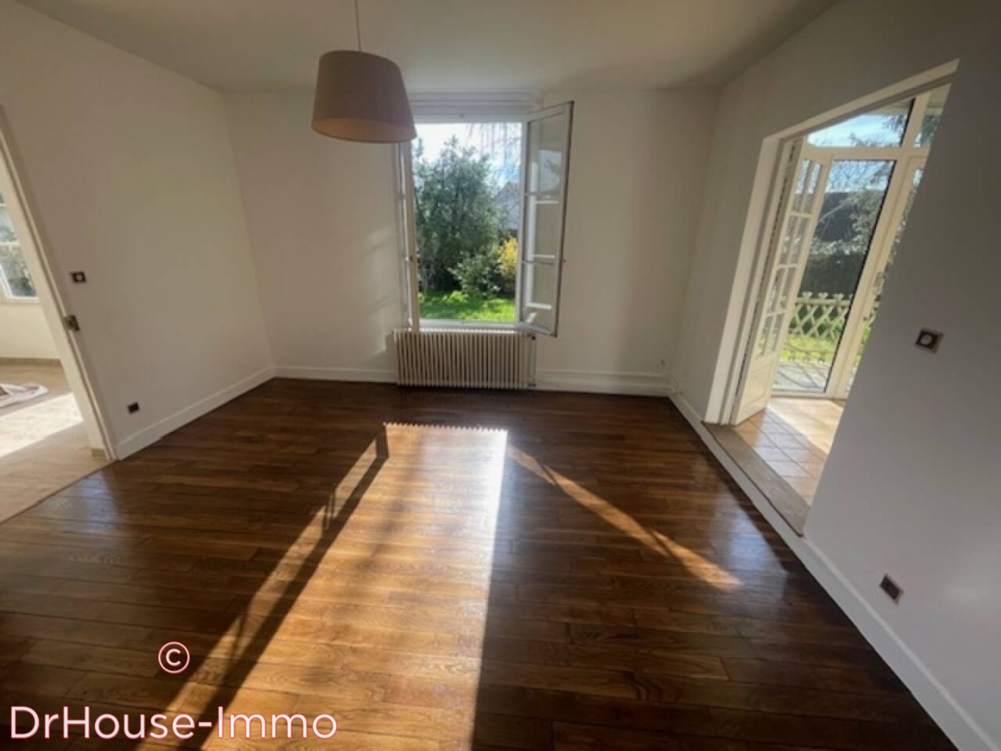 Photo 2 : Vente Maison 8 pièces Bourron-Marlotte 200 m²