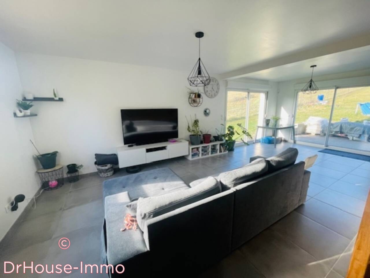 Photo 1 : Vente Maison 6 pièces Nanteau-sur-Lunain 140 m²