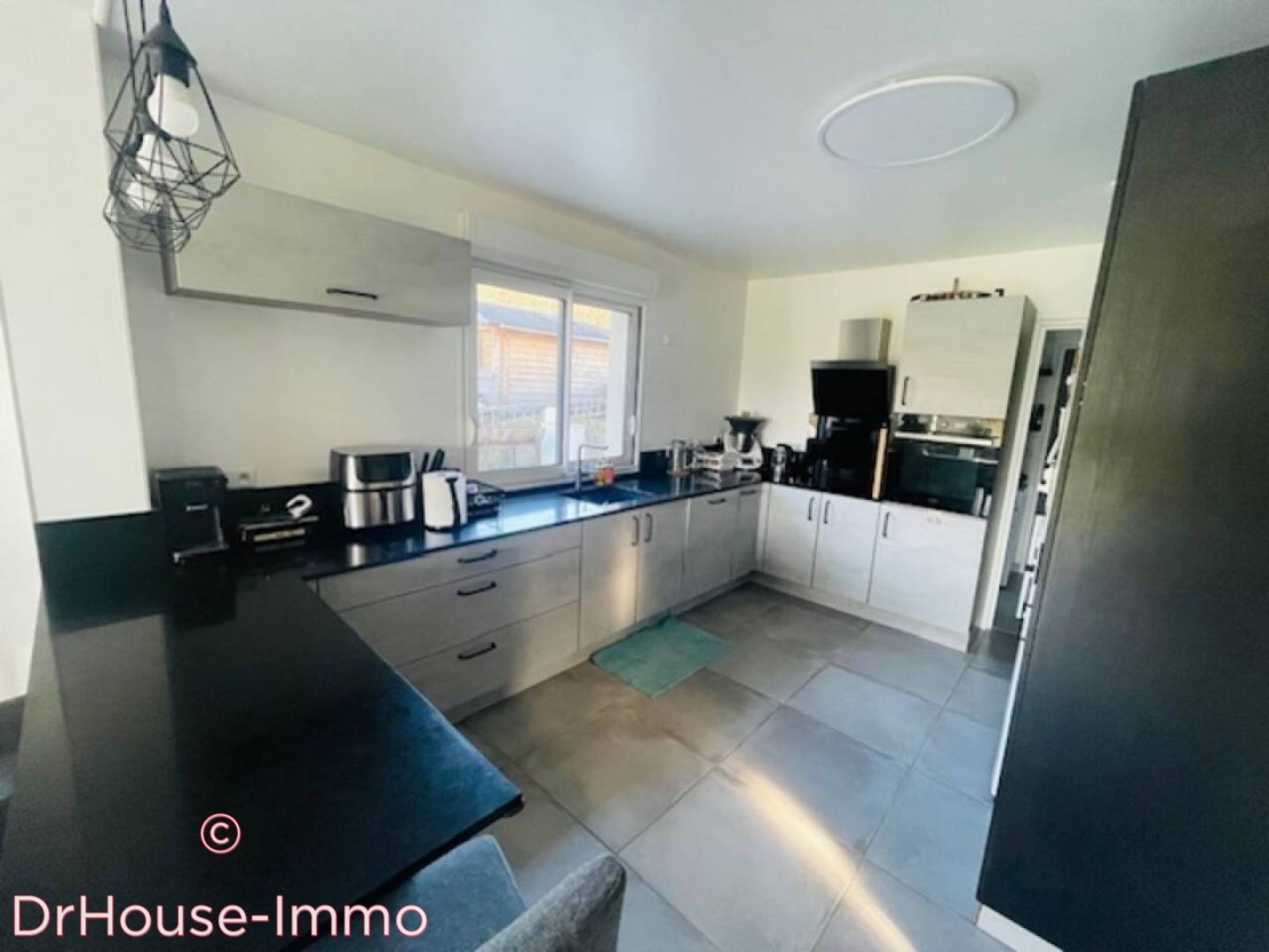 Photo 2 : Vente Maison 6 pièces Nanteau-sur-Lunain 140 m²