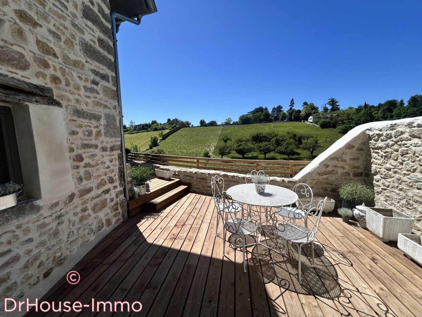 Photo 1 : Vente Maison 6 pièces Saint-Didier-au-Mont-d'Or 225 m²
