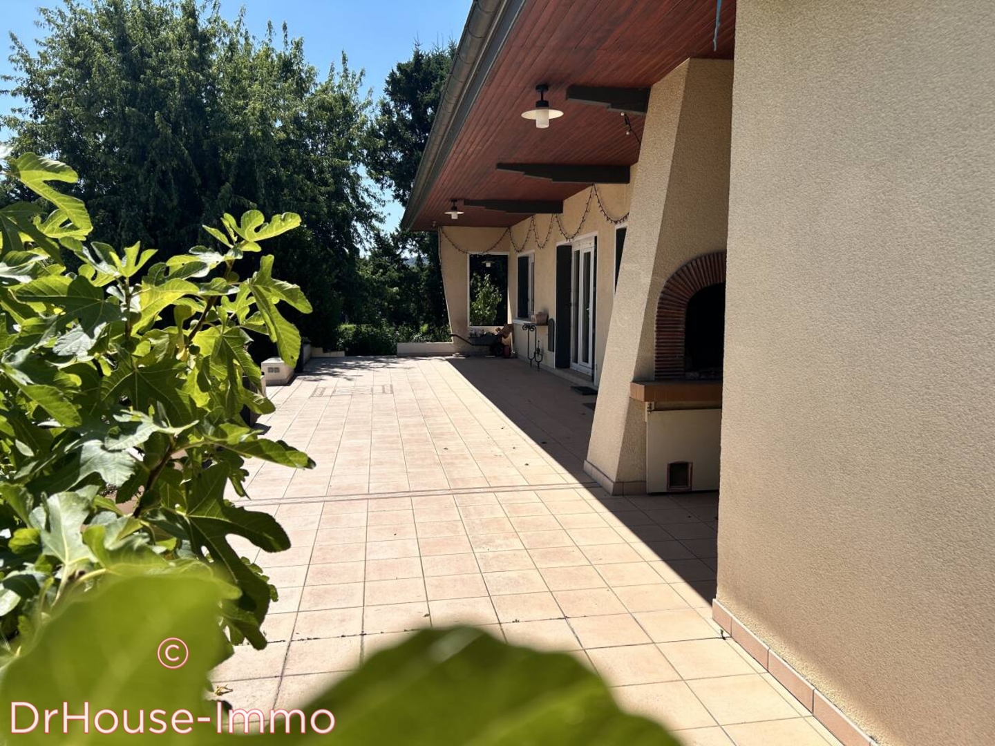 Photo 2 : Vente Maison 6 pièces Saint-Bernard 205 m²