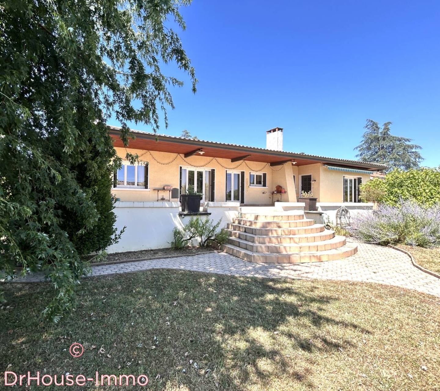 Photo 1 : Vente Maison 6 pièces Saint-Bernard 205 m²