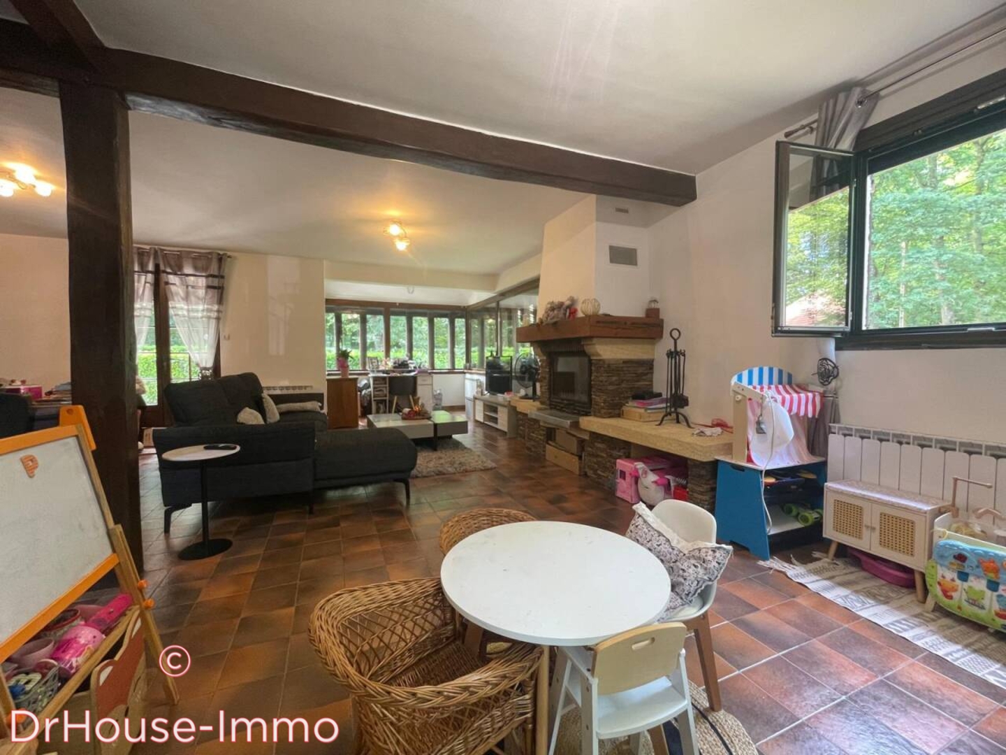 Photo 2 : Vente Maison 5 pièces Ferrières-en-Gâtinais 133 m²