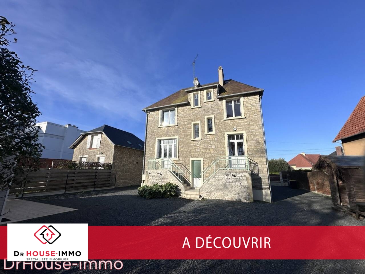 Photo 2 : Vente Maison 9 pièces Grandcamp-Maisy 235 m²