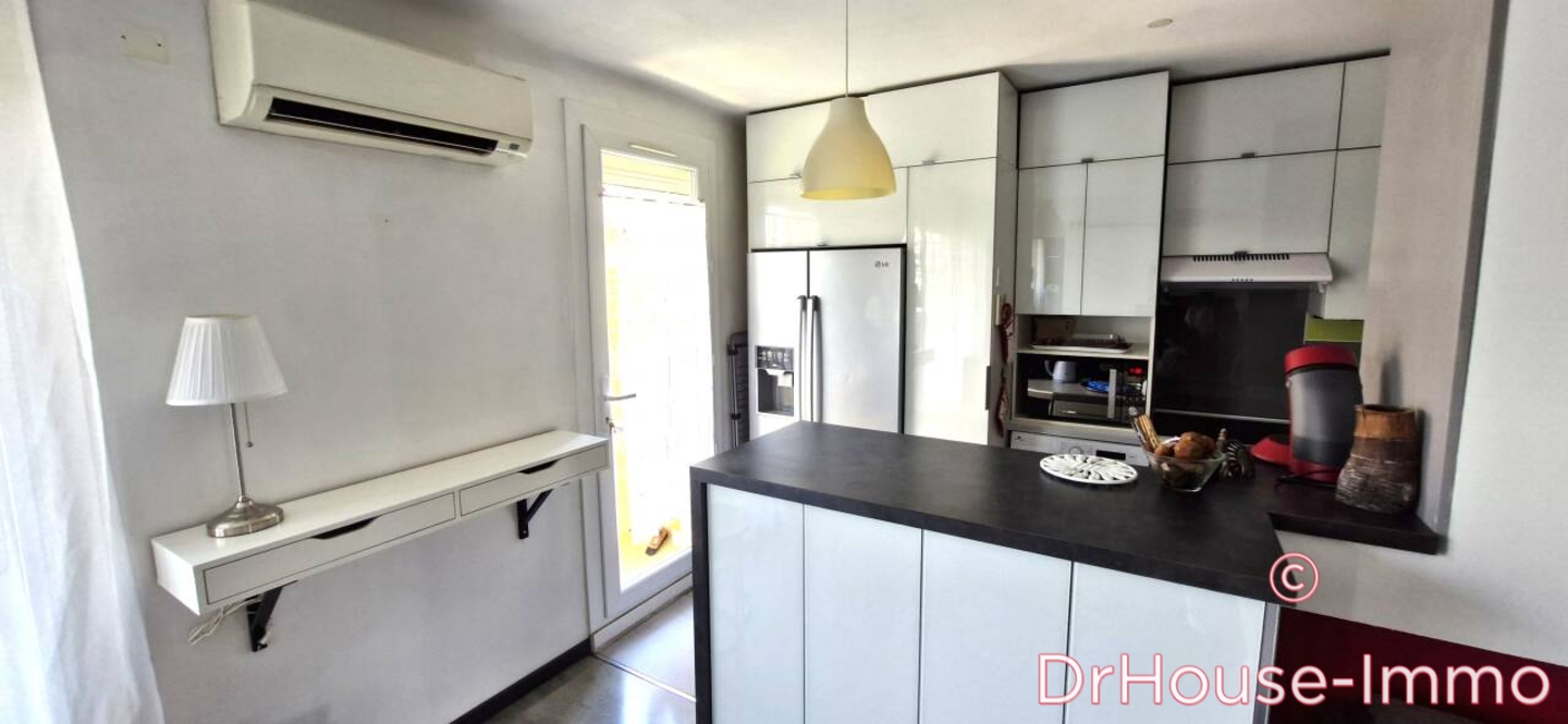 Photo 2 : Location Appartement 4 pièces Marseille 64 m²