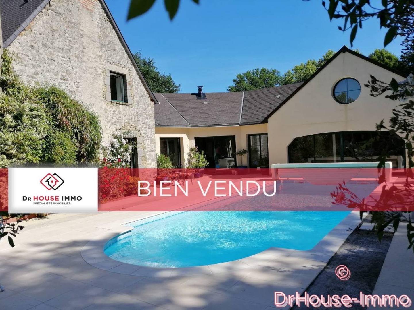 Photo 1 : Vente Maison 8 pièces Mayenne 300 m²