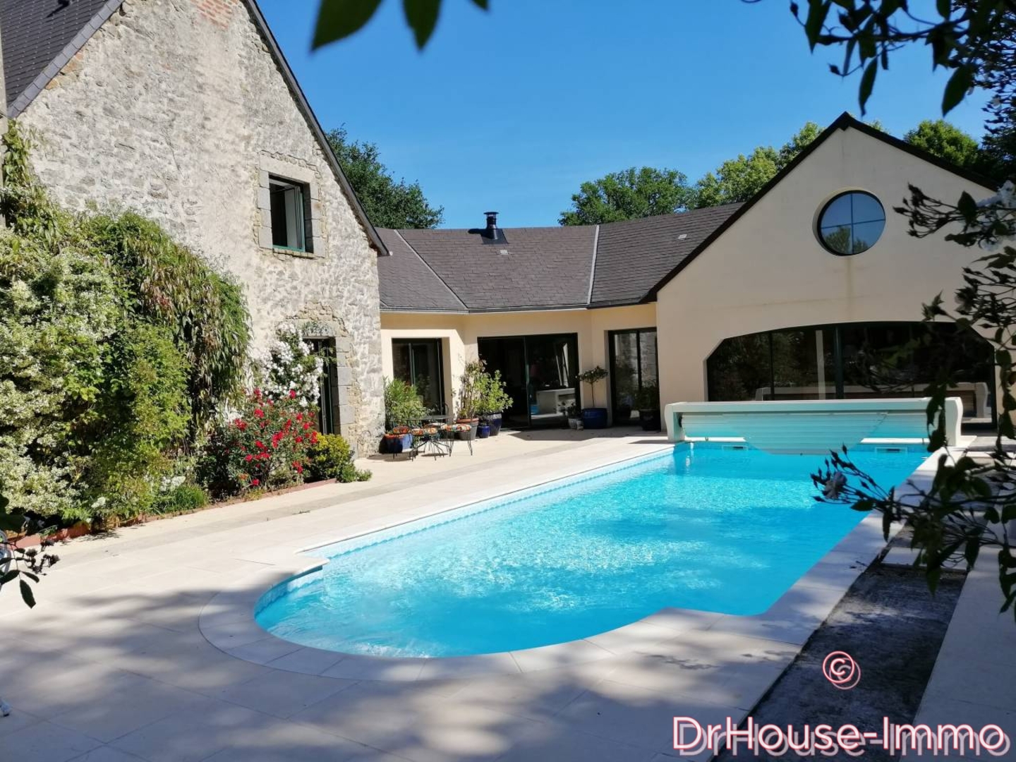 Photo 2 : Vente Maison 8 pièces Mayenne 300 m²