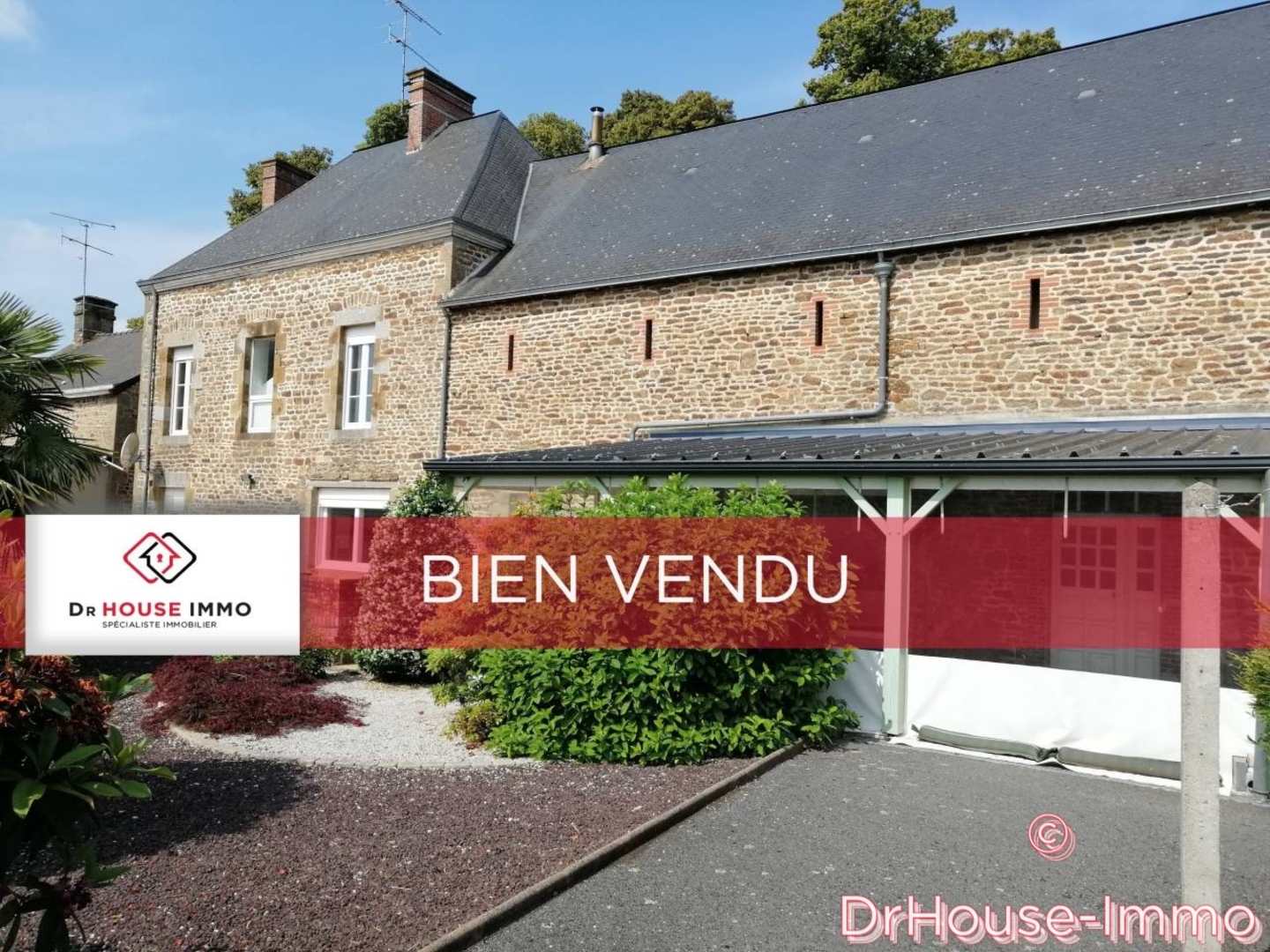 Photo 1 : Vente Maison 11 pièces Ernée 172 m²