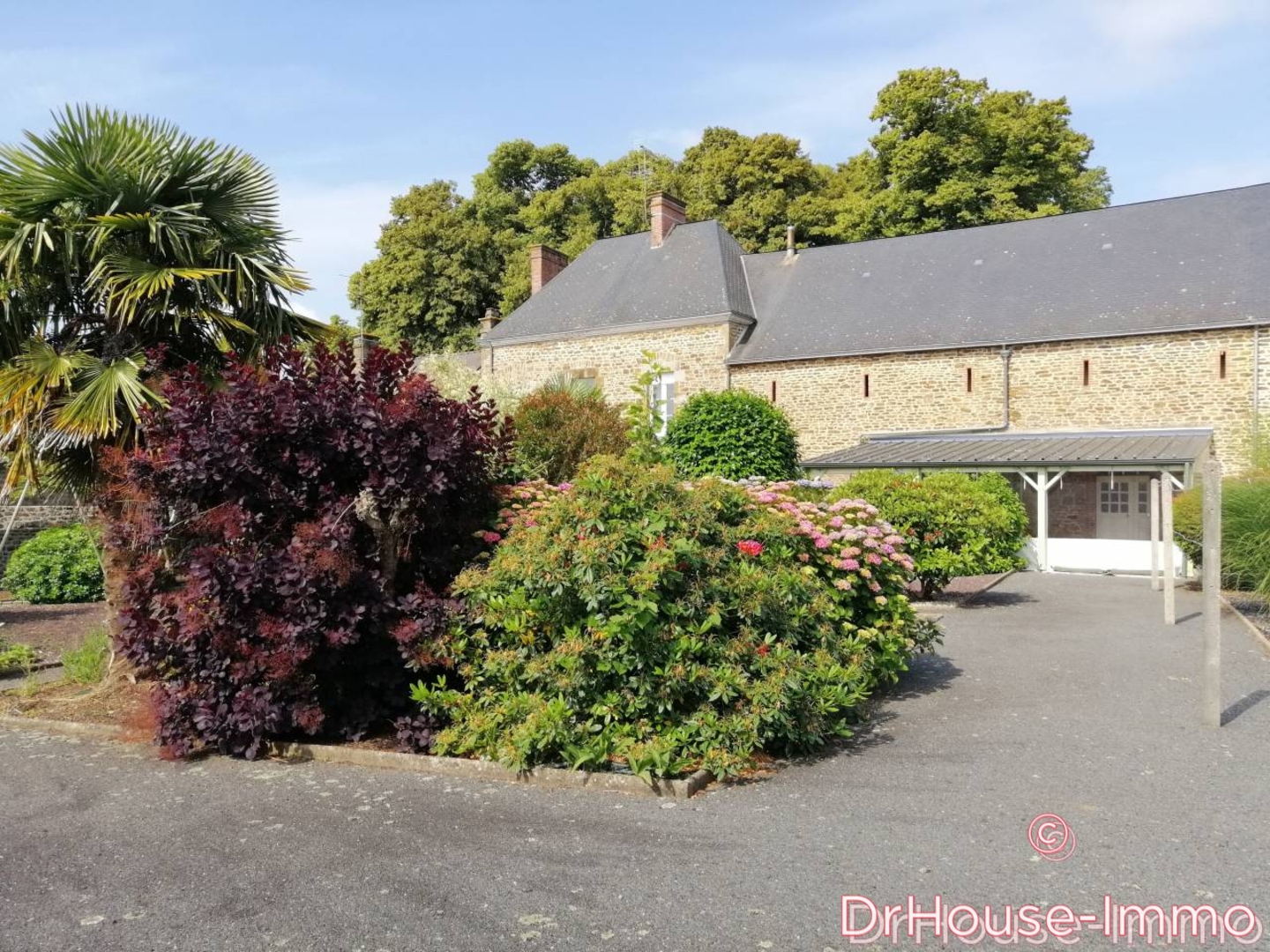 Photo 2 : Vente Maison 11 pièces Ernée 172 m²