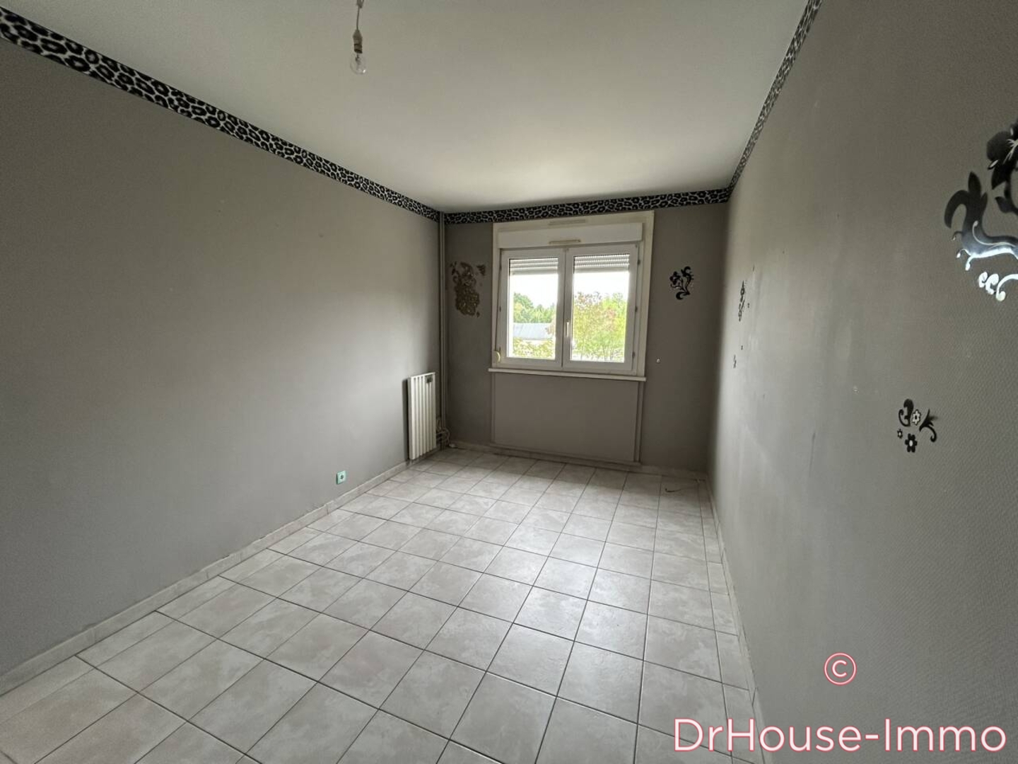 Photo 3 : Vente Appartement 2 pièces La Chapelle-Saint-Luc 54 m²