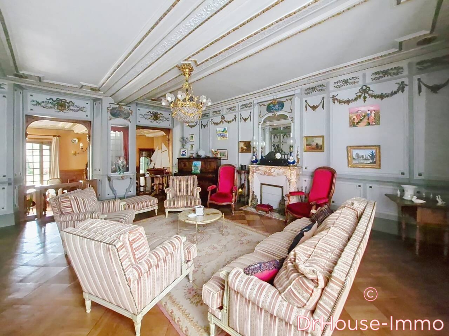 Photo 2 : Vente Maison 10 pièces Saint-Pierre-sur-Dives 208 m²