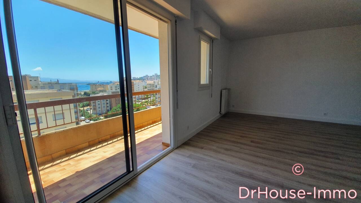 Photo 1 : Vente Appartement 3 pièces Ajaccio 93 m²