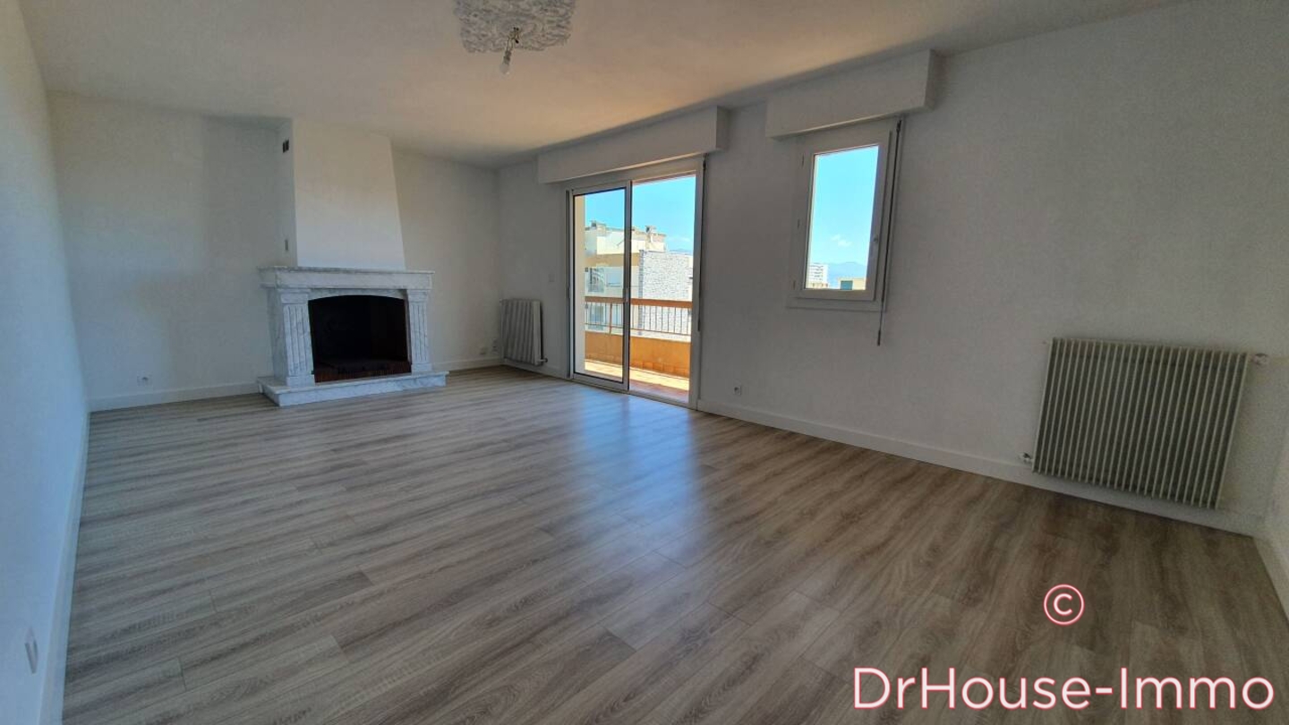 Photo 3 : Vente Appartement 3 pièces Ajaccio 93 m²