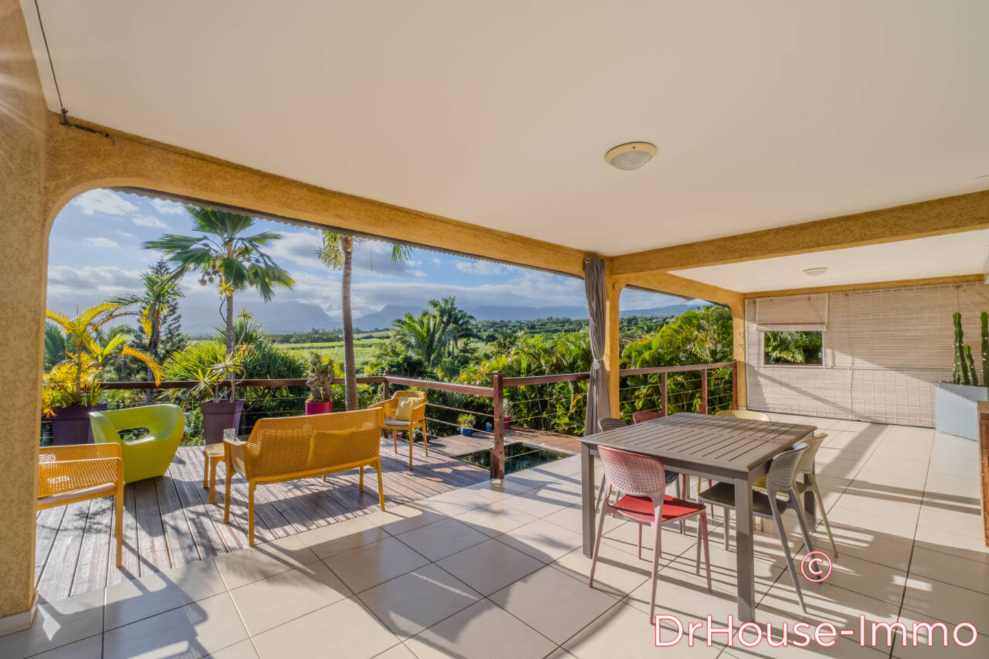 Photo 2 : Vente Maison 7 pièces Saint-Pierre 300 m²