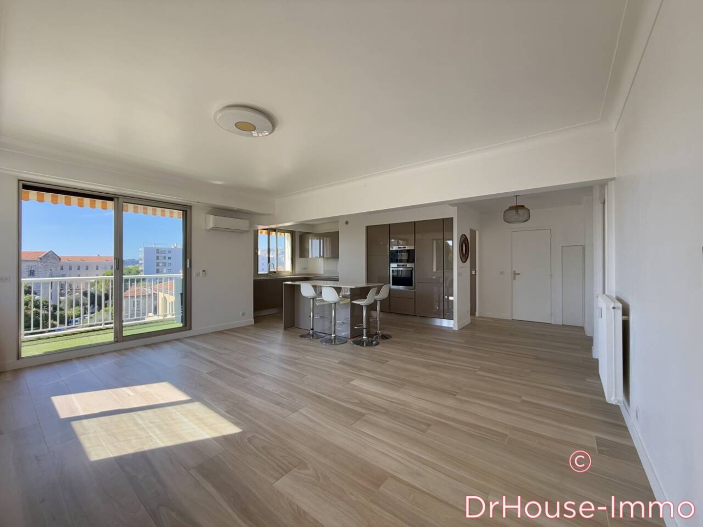 Photo 2 : Vente Appartement 4 pièces Nice 99 m²