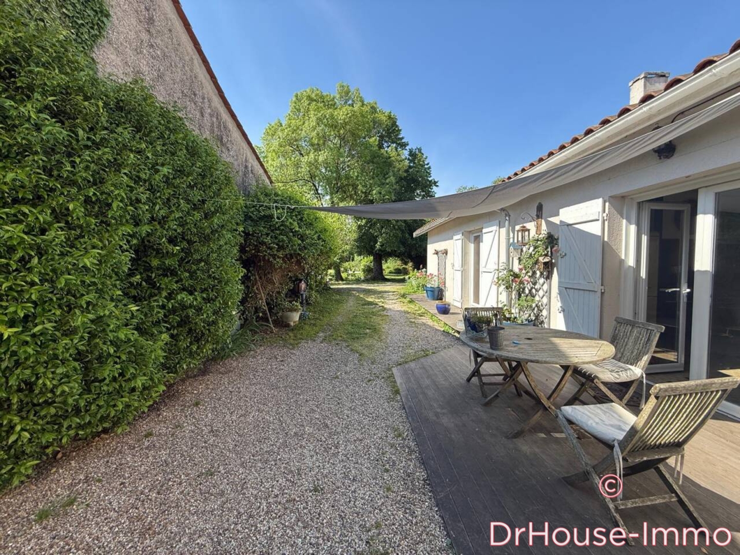Photo 1 : Vente Maison 5 pièces Saint-Loubès 140 m²